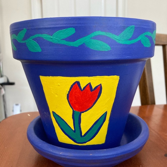 Hand-painted decorative Terra cotta pot - Picture 1 of 3